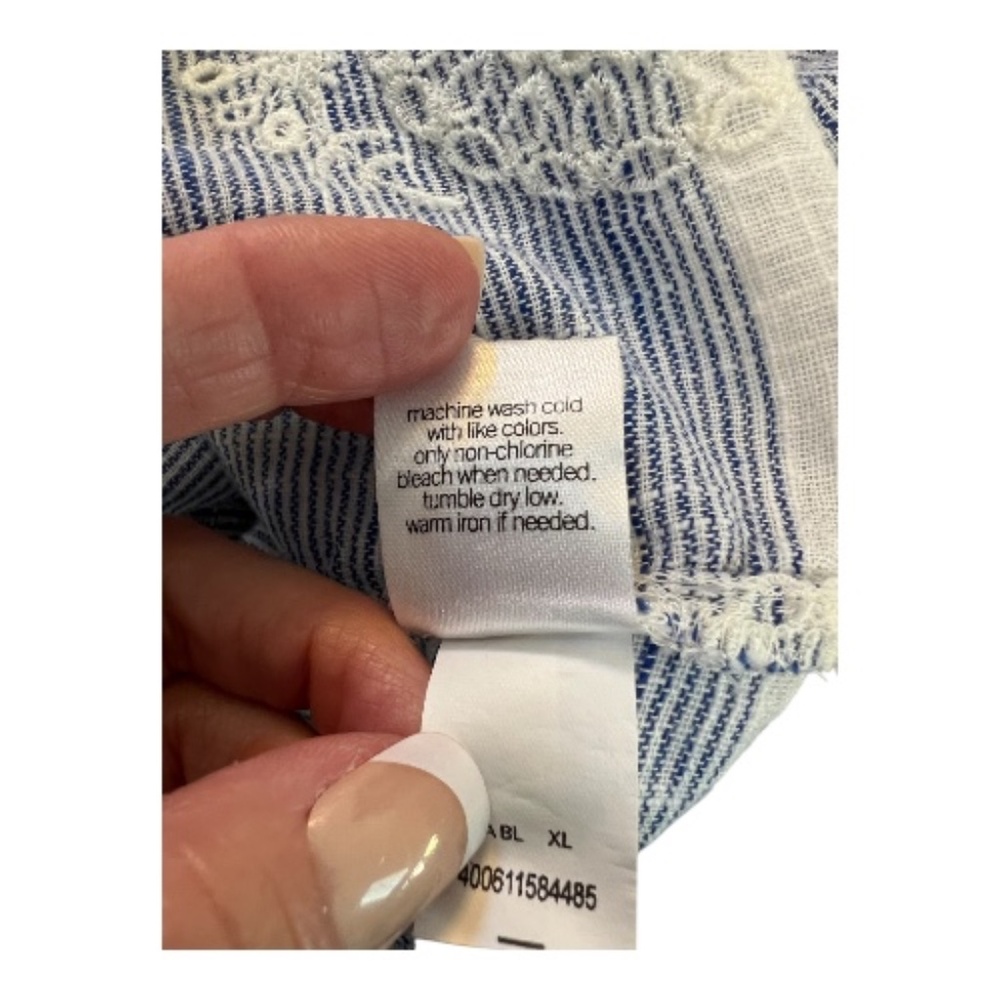 NWOT Sonoma blue & white embroidered hem short sleeve top – size XL - Picture 9 of 9
